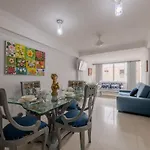 Beautiful Apartment By The Beach