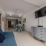 Beautiful Apartment By The Beach