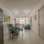 Beautiful Apartment By The Beach
